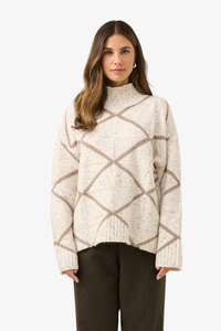 Isle Of Mine: Isle of Mine - Mckenna Diamond Jumper - Ivory