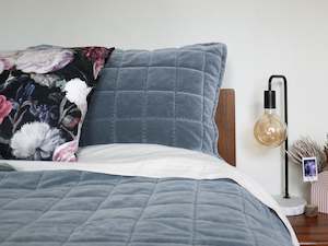 Bedding: Winton Riviera Quilted Coverlet