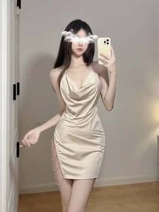 Fashion: Sexy Swinging Collar Backless Pajamas