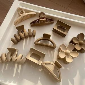 Hair Care: Geometric Flower Hair Clip Set