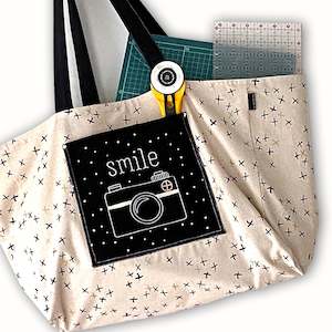 Sew Happy Canvas By Zen Chic Moda: Sew Happy Canvas~Carry a Smile~Bag Pattern/Kit