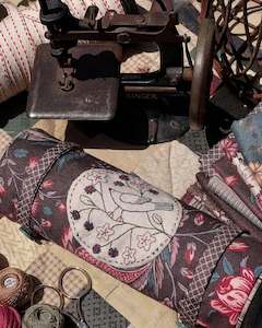 Patterns: Hatched & Patched~ Bird in the Blackberries Sewing Roll~Pattern & Pre printed linen