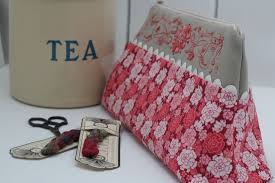 Patterns: Hugs'n Kisses~ Flora Vallis¬ Pattern