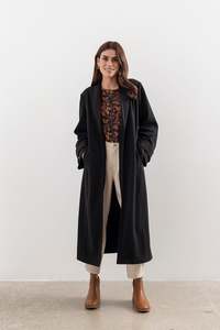 Moss Luca Coatigan Black
