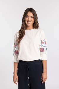 Mi Moso Ss26: Finley Embroidered Top - white