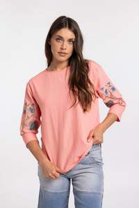 Mi Moso Ss26: Finley Emboidered Top - pink