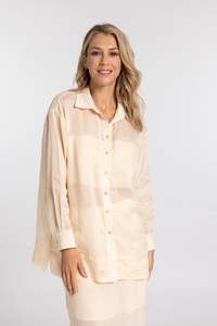 Moss Ss26: Maxwell shirt - sand