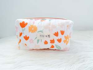 Frontpage: Spring Blooms Quilted Everything Pouch