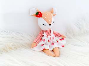 Linen Mini: Strawberry Picnic Linen Fawn