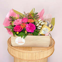 Birthday Flowers: Simply The Best | Gift Pack
