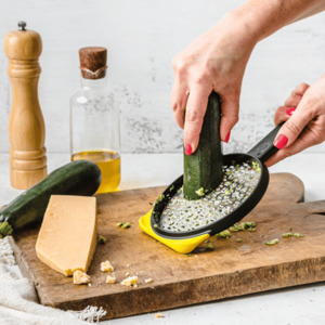 Dreamfarm: Ograte Grater/Two sided speed grater/Grate up and down or in circles