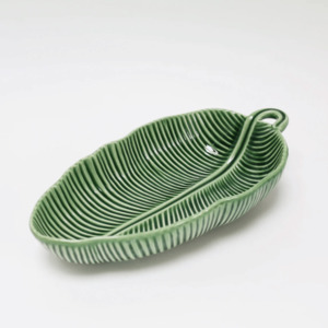 Bordallo Pinheiro: Banana Leaf Bowl/Four Sizes Available/Green