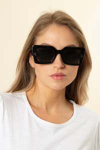 Stella Gemma Accessories: Cora Sunglasses Black