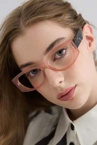 Accessories: Priscilla Pink