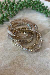 Faith Bracelet Champagne