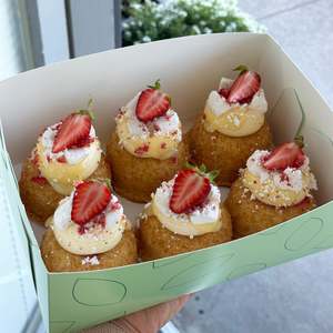 Christmas: Eton Mess Six Box