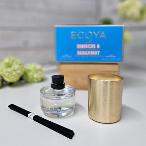 Create Your Own Custom Gift: Ecoya | Holiday Mini Candle & Diffuser Gift Set