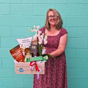 Christmas Flowers Gifts Delivered Whangarei And North Island Wide 2023: Holiday Collection 2025 | Nut Cracker Gift Crate