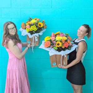 VALENTINES | Florist Wild Card Bouquet Bag - Let her do her thing!