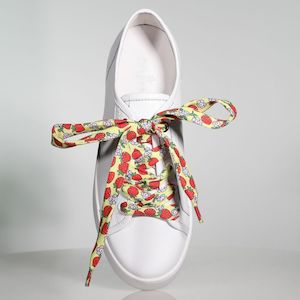 Laces: Strawberry Smoothie