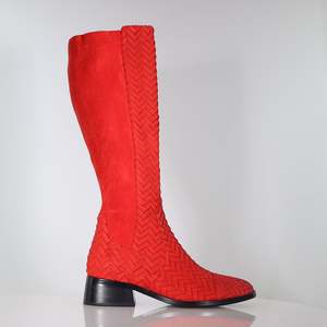 37 Samples Vip Only: 37 SAMPLE - QUEST/RED CHEVRON EMBOSS