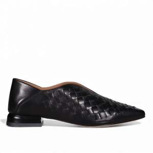 37 SAMPLE - REEF/BLACK