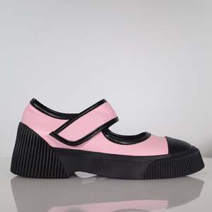 37 SAMPLE - PIXIE/PINK & BLACK