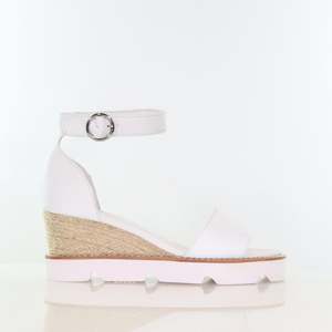 37 SAMPLE - SPANISH DOLLY/WHITE