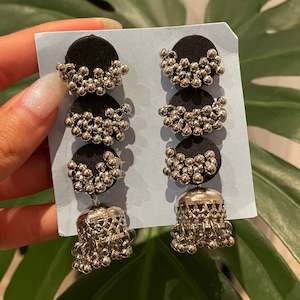 Fabric Accessories: Bharuni