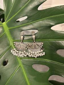 Earrings: Kavi