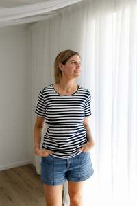 Els PW 31506: Essentials Front Flap Tee Stripe