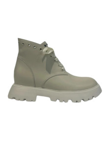 CLEARANCE Thriller Lace Up Boot - Ivory