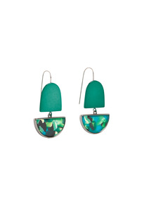 Jewellery: Heran Hook Earrings - Green Tortoiseshell