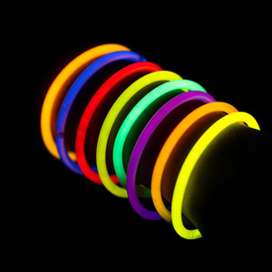 Products: 100 Glowstick Bracelets with Connectors