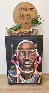 Availible Furniture Items: 'Mursi'