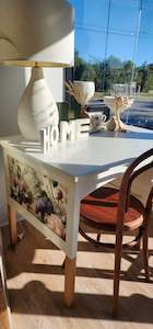 Availible Furniture Items: Lisa's desk