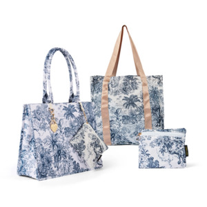 Frontpage: White Lotus Tote Set