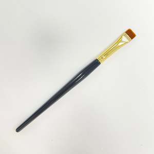 Tools And Accessories: Flat Brush for Precise Tint/Henna Application