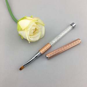 Essentials Brushes: Nail Art Gel Brush - Small Square Brush - With Lid**