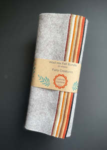 Gifts To Make: Felt Sheets Bundle, Furry Creatures. Corinne Lapierre