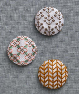 Zizashi Japanese Embroidery Kit - Nordic Buttons