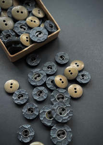 Crushed Graphite Buttons