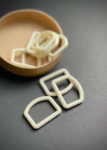 Buttons: Ecru Nylon D Rings, 25mm