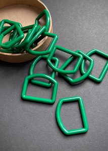 Buttons: Clover Green Nylon D Rings, 25mm