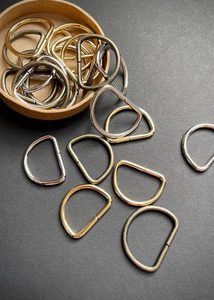 Pack of 4 Metal D Rings, 25mm or 30mm