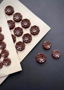 Vintage: Vintage Geometric Buttons, Chocolate Brown 18mm or 22mm