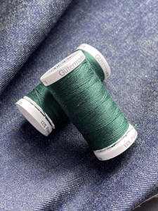 Jeans Denim: Gutermann Denim Thread. Forest Green 8075