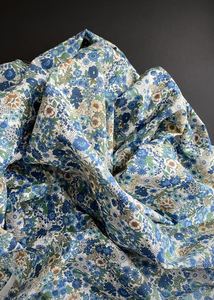 Cotton Batiste Lawn: Flownny II, Light Blue - Fine Cotton Lawn