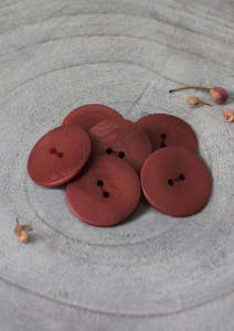 Atelier Brunette: Palm Corozo Buttons - Rust.