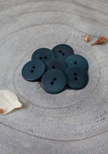 Atelier Brunette: Palm Corozo Buttons - Forest.
